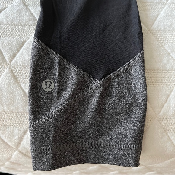 Lululemon Leggings with Black Mesh Panels - Picture 10 of 11